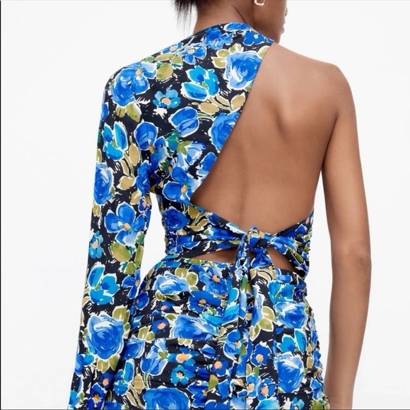 Zara Blue Floral Print Asymmetric Top Size M - Picture 2 of 8